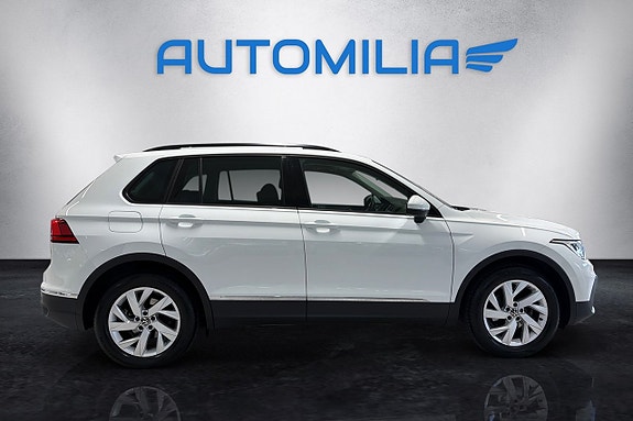 Volkswagen Tiguan 16 of 17