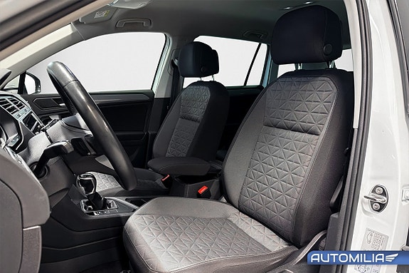 Volkswagen Tiguan 5 of 17