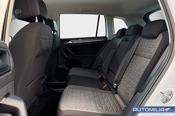 Volkswagen Tiguan 4 of 17