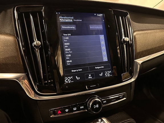 Volvo V90 Cross Country 21 of 30