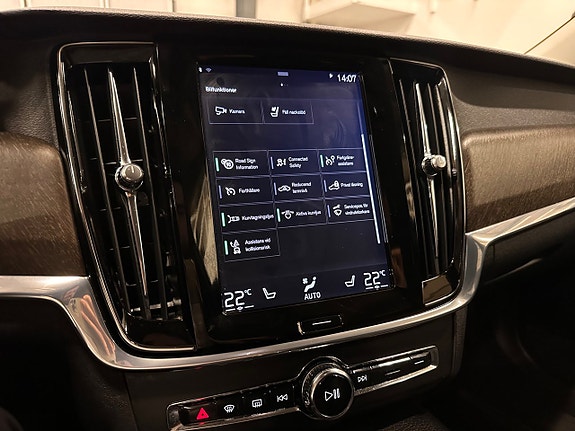 Volvo V90 Cross Country 22 of 30