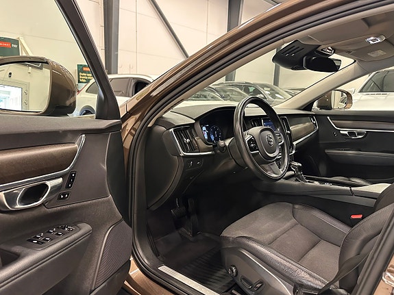 Volvo V90 Cross Country 28 of 30