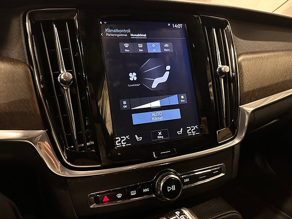 Volvo V90 Cross Country 20 of 30
