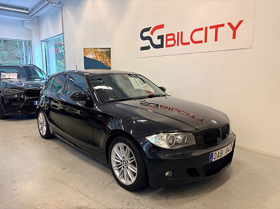 BMW 120i 2 of 30