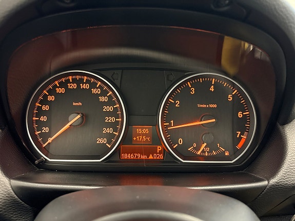 BMW 120i 30 of 30