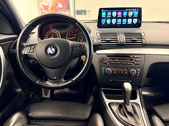BMW 120i 25 of 30