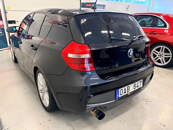 BMW 120i 10 of 30