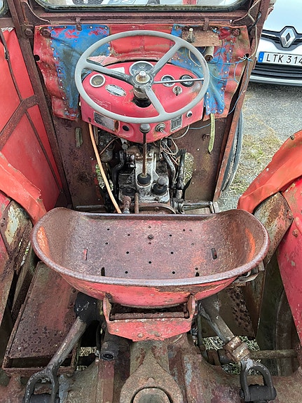Massey Ferguson 35 FE 2 of 2