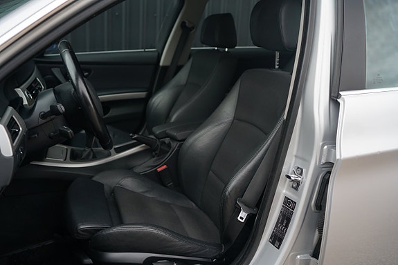 BMW 325i 9 of 18