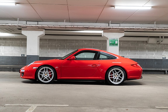 Porsche 911 2 of 6