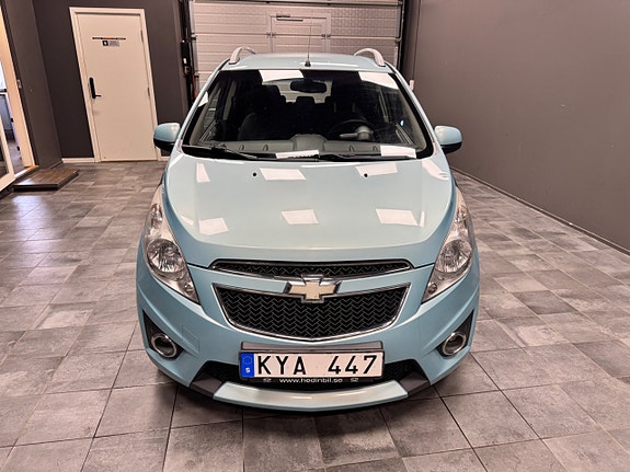 Chevrolet Spark 2 of 9