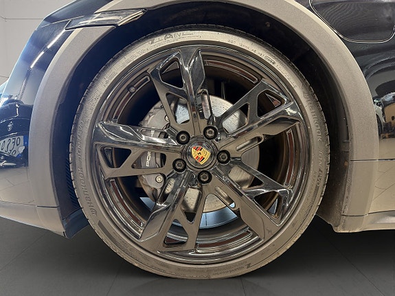 Porsche Taycan 8 of 29