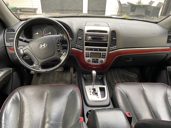 Hyundai Santa Fe 8 of 9