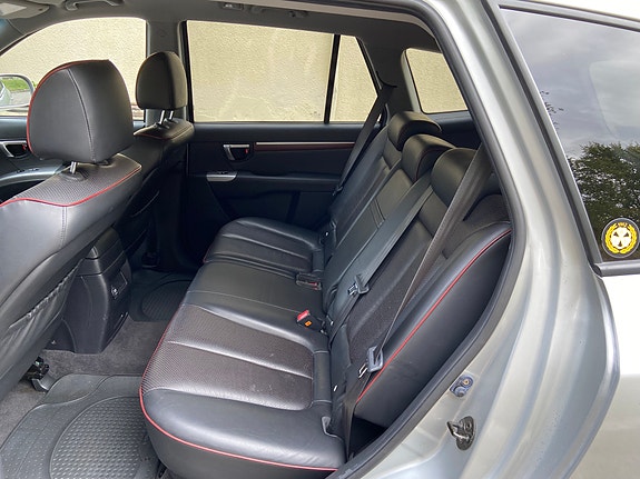 Hyundai Santa Fe 6 of 9