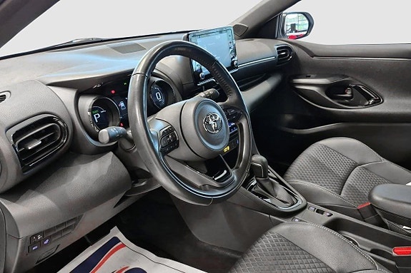 Toyota Yaris 7 of 11