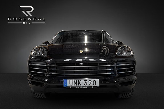 Porsche Cayenne S 7 of 16
