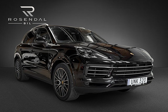Porsche Cayenne S 6 of 16
