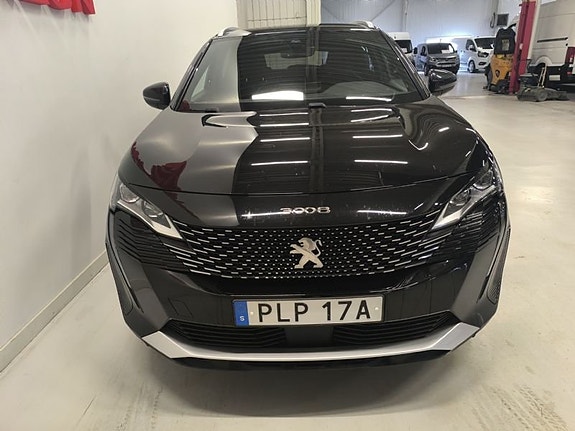 Peugeot 3008 2 of 10