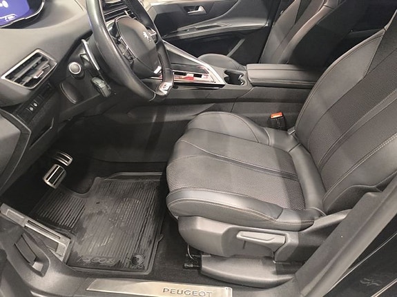 Peugeot 3008 6 of 10