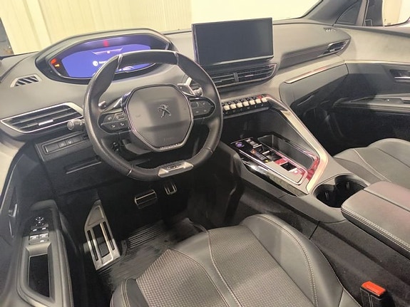 Peugeot 3008 7 of 10