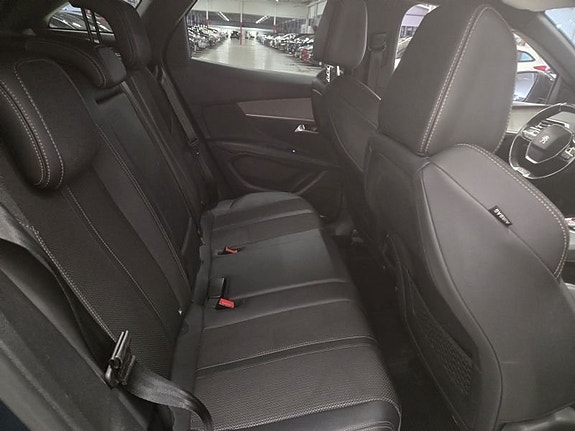 Peugeot 3008 5 of 10