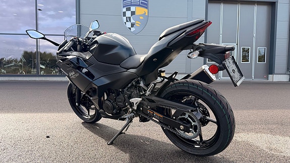 Kawasaki Ninja 500 - 2027 4 of 6