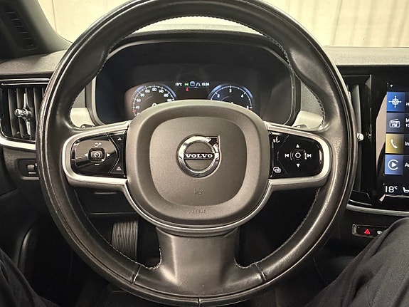 Volvo V90 Cross Country 9 of 21