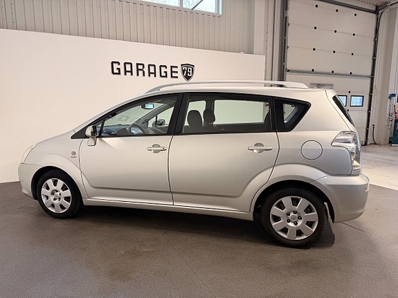 Toyota Corolla Verso 8 of 16
