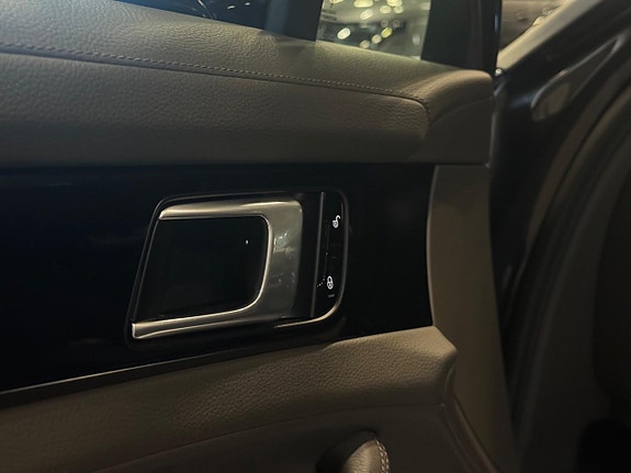 Porsche Panamera 4 21 of 22