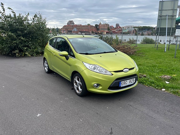 Ford Fiesta 11 of 16