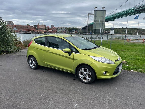 Ford Fiesta 10 of 16