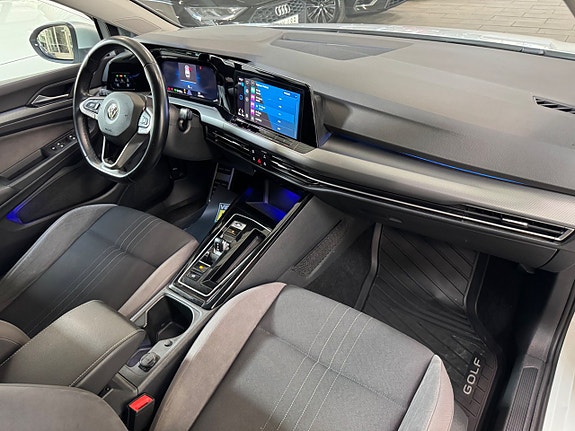 Volkswagen Golf Alltrack 6 of 16