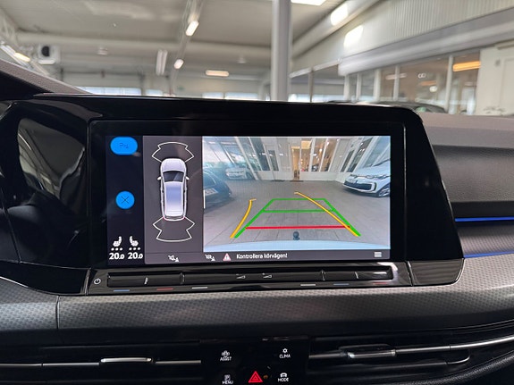 Volkswagen Golf Alltrack 11 of 16