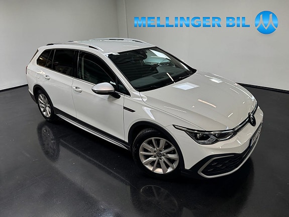 Volkswagen Golf Alltrack 2 of 16