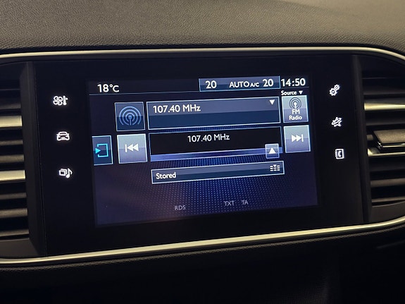 Peugeot 308 SW 23 of 26