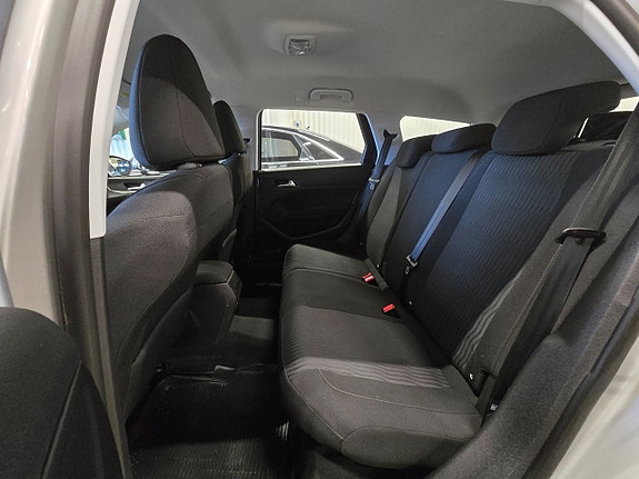 Peugeot 308 SW 13 of 26