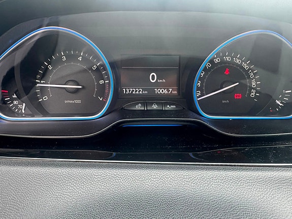 Peugeot 208 6 of 22