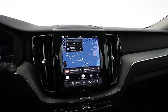 Volvo XC60 12 of 16