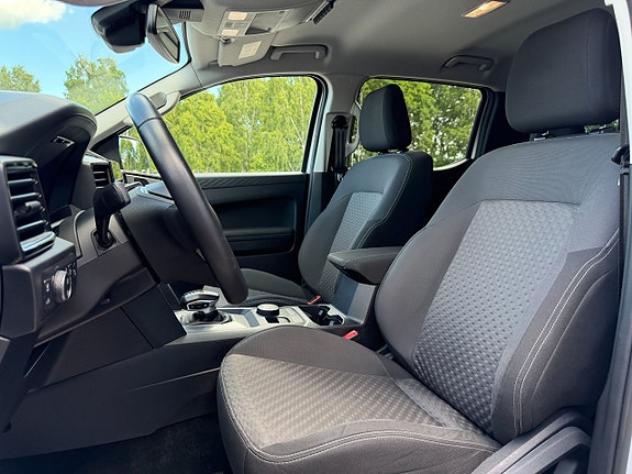Volkswagen Amarok 14 of 30