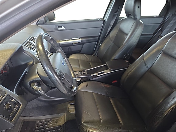 Volvo V50 8 of 15