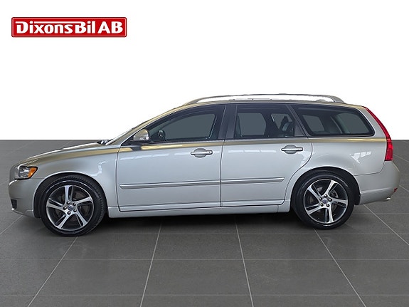 Volvo V50 3 of 15