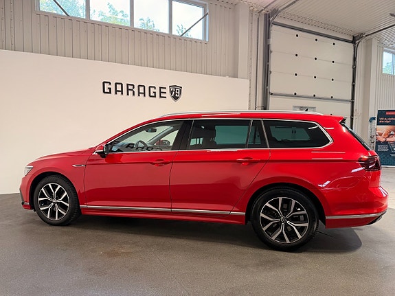 Volkswagen Passat 12 of 24