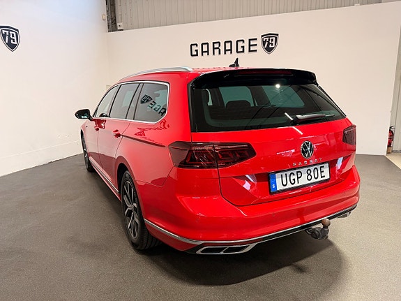 Volkswagen Passat 11 of 24