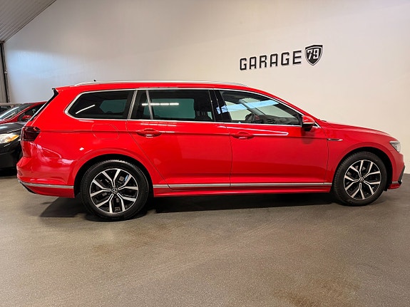 Volkswagen Passat 10 of 24