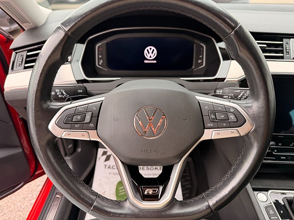 Volkswagen Passat 23 of 24