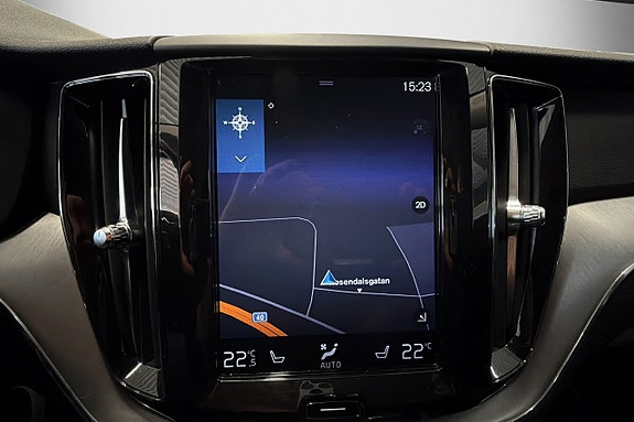 Volvo XC60 12 of 12