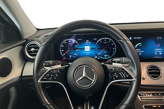 Mercedes-Benz E300 13 of 21