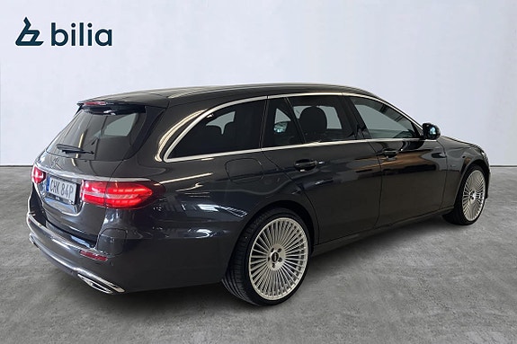 Mercedes-Benz E300 4 of 21