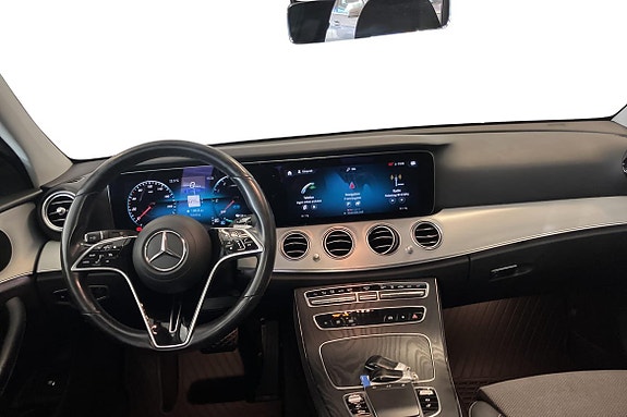 Mercedes-Benz E300 11 of 21