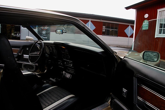 Ford Mustang 10 of 26